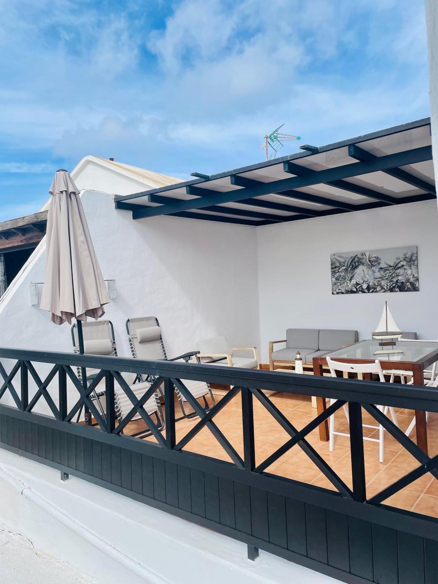 Apartamento Con Amplia Terraza En La Playa Puerto del Carmen  Exterior photo